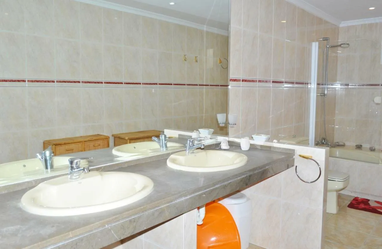 Villa Angeles Marbella 0*,  Spagna